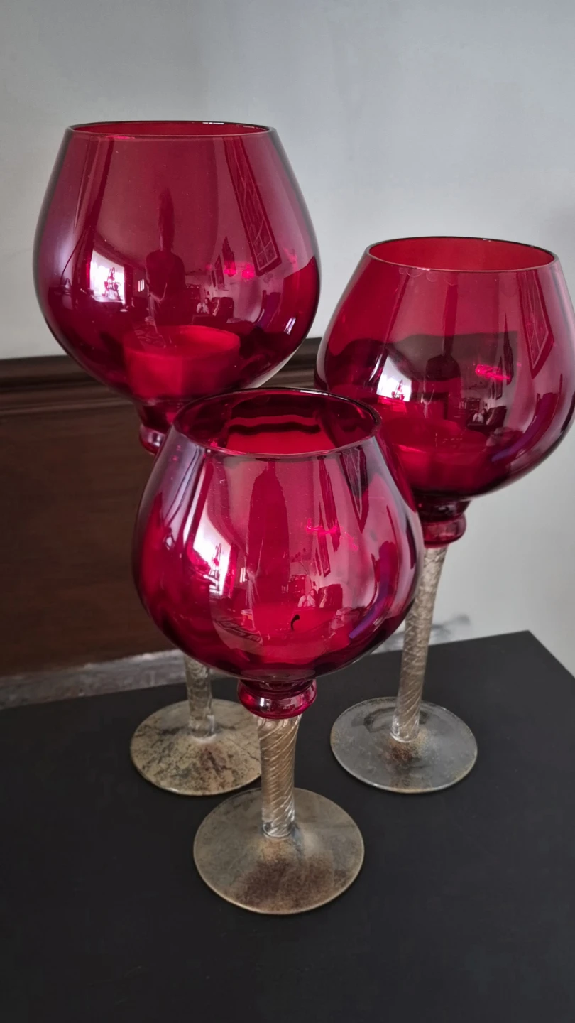 Set of 3 Red Glass Goblets / Vases