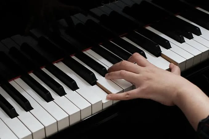 Piano lessons inperson or online