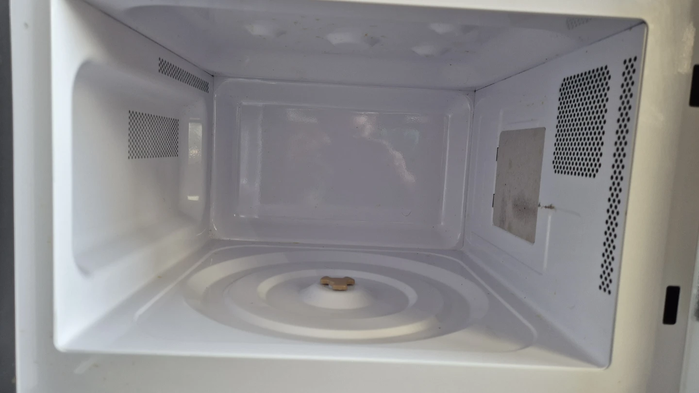 Hamilton Beach Microwave Oven - photo 2
