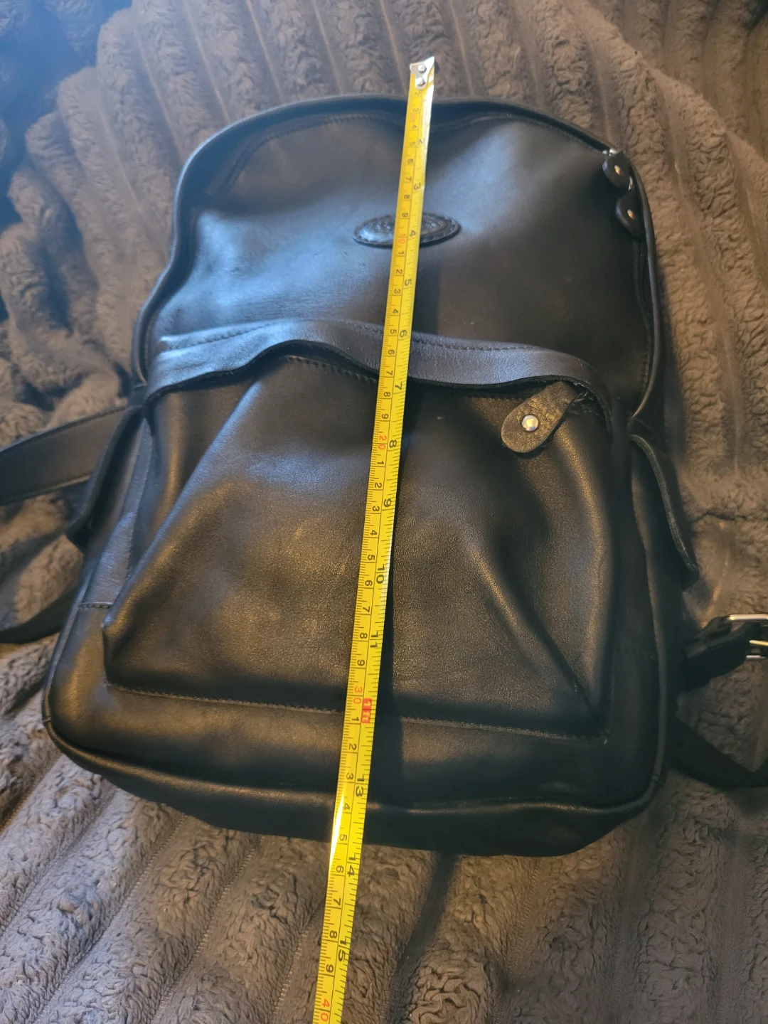 Roots Black Leather Backpack urban chic GUC - photo 5