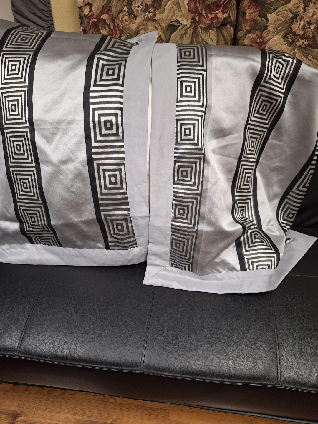 Double size comforter  and pillow cases - photo 2