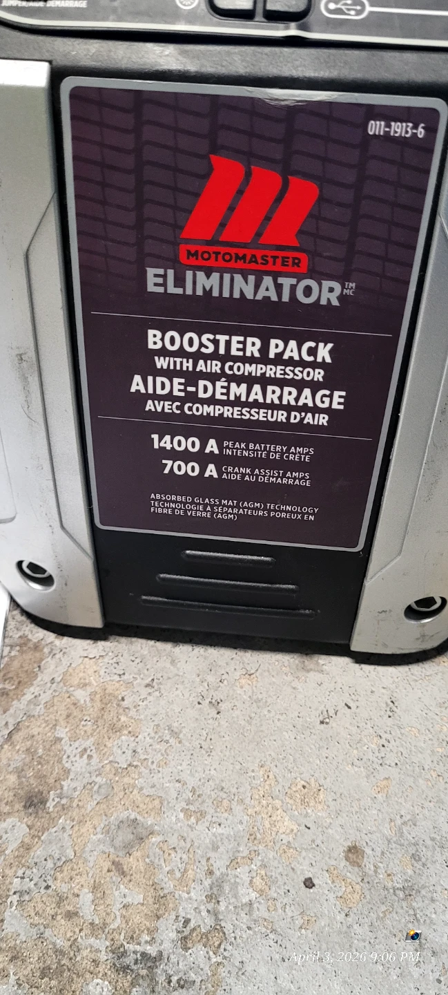 Motomaster Eliminator Booster Pack with Air Compressor