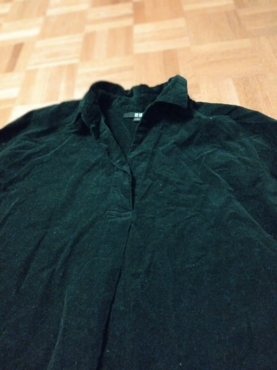 Uniqlo dark green corduroy Long Sleeve Button-Up Shirt - photo 3