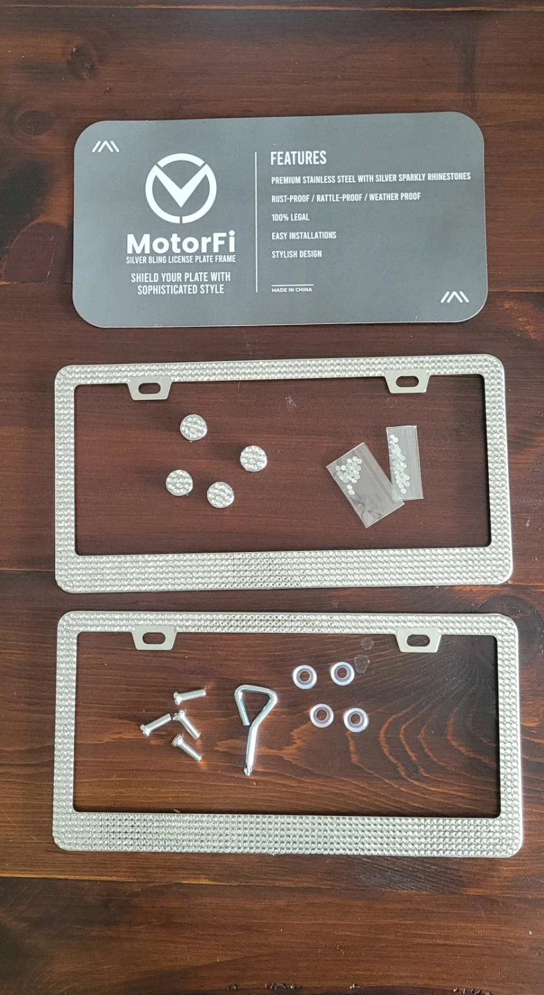 BNIB Silver Bling License Plate Frame with Rhinestones (2 Pack)