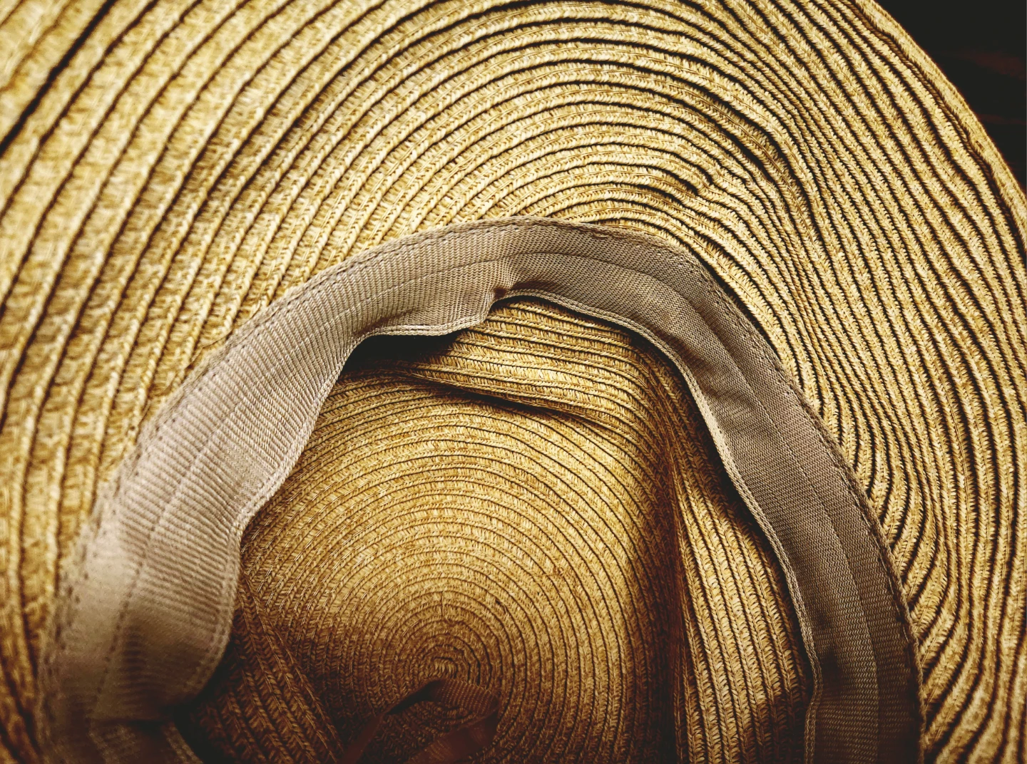 ⚽️ Straw Sun Hat with Black Ribbon and Bow - photo 3