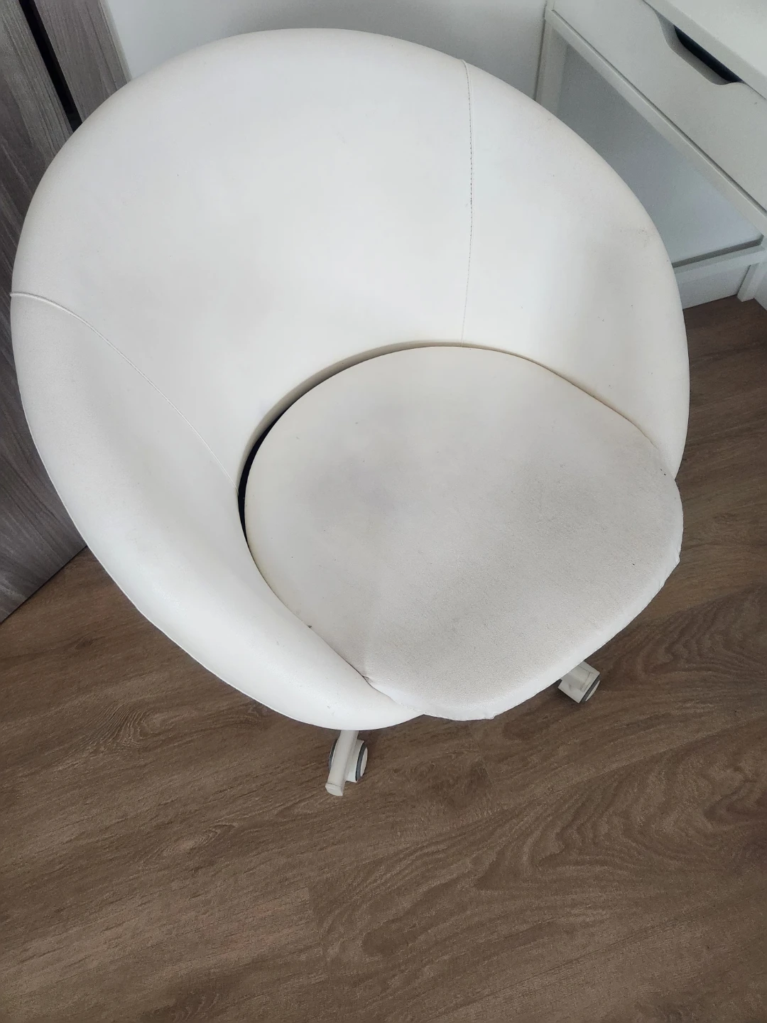 IKEA White Office Chair with adjustable height and wheels