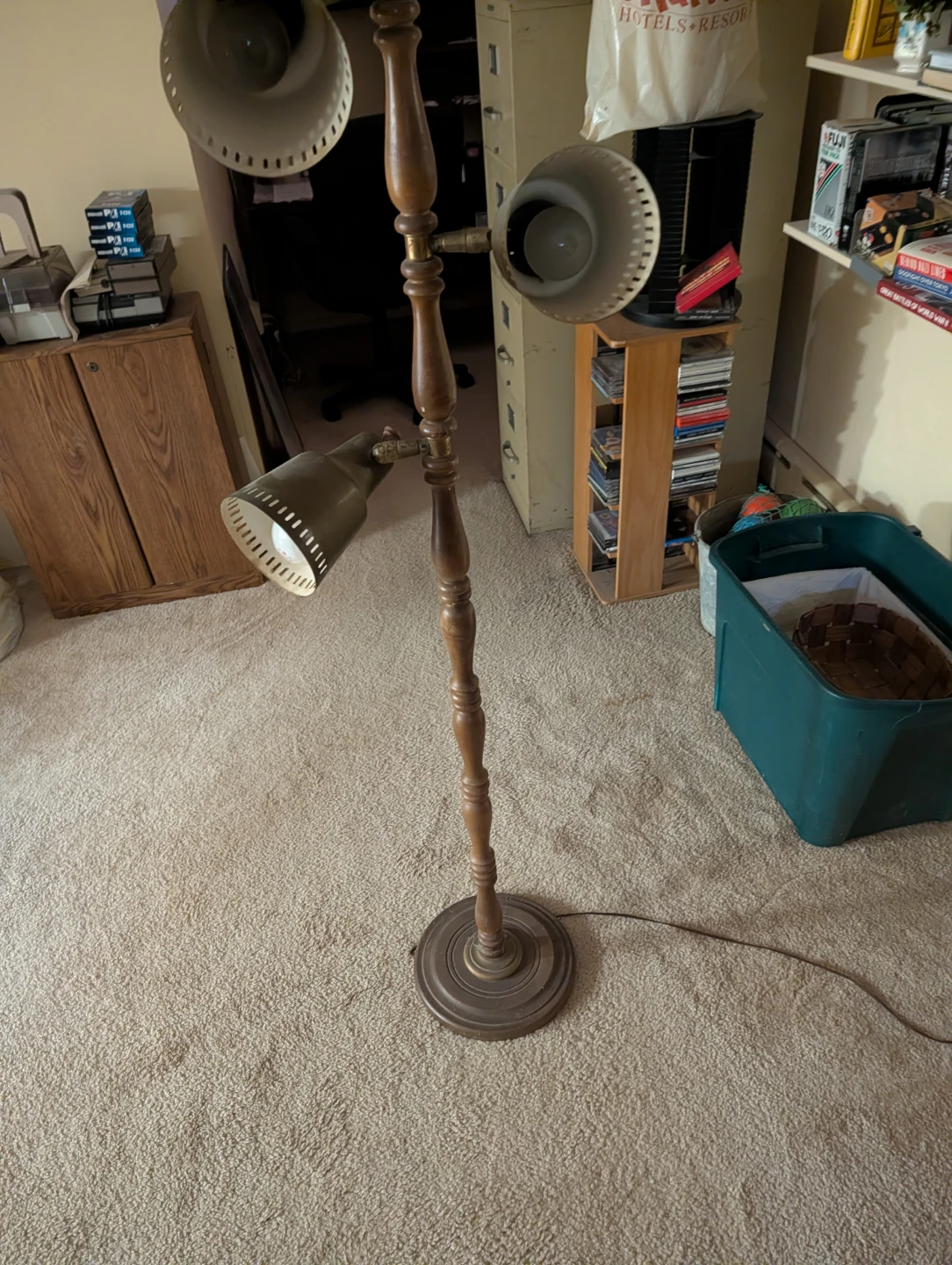 Vintage 3-Head Floor Lamp - photo 4