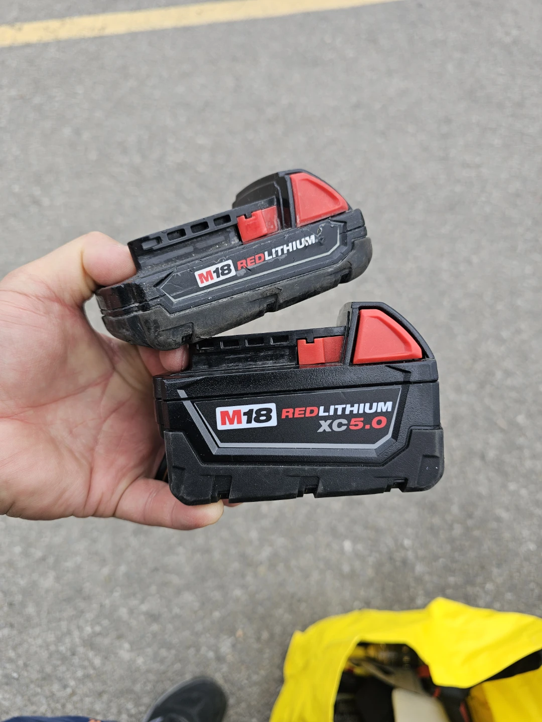 Milwaukee drill, 3 batteries. - photo 4