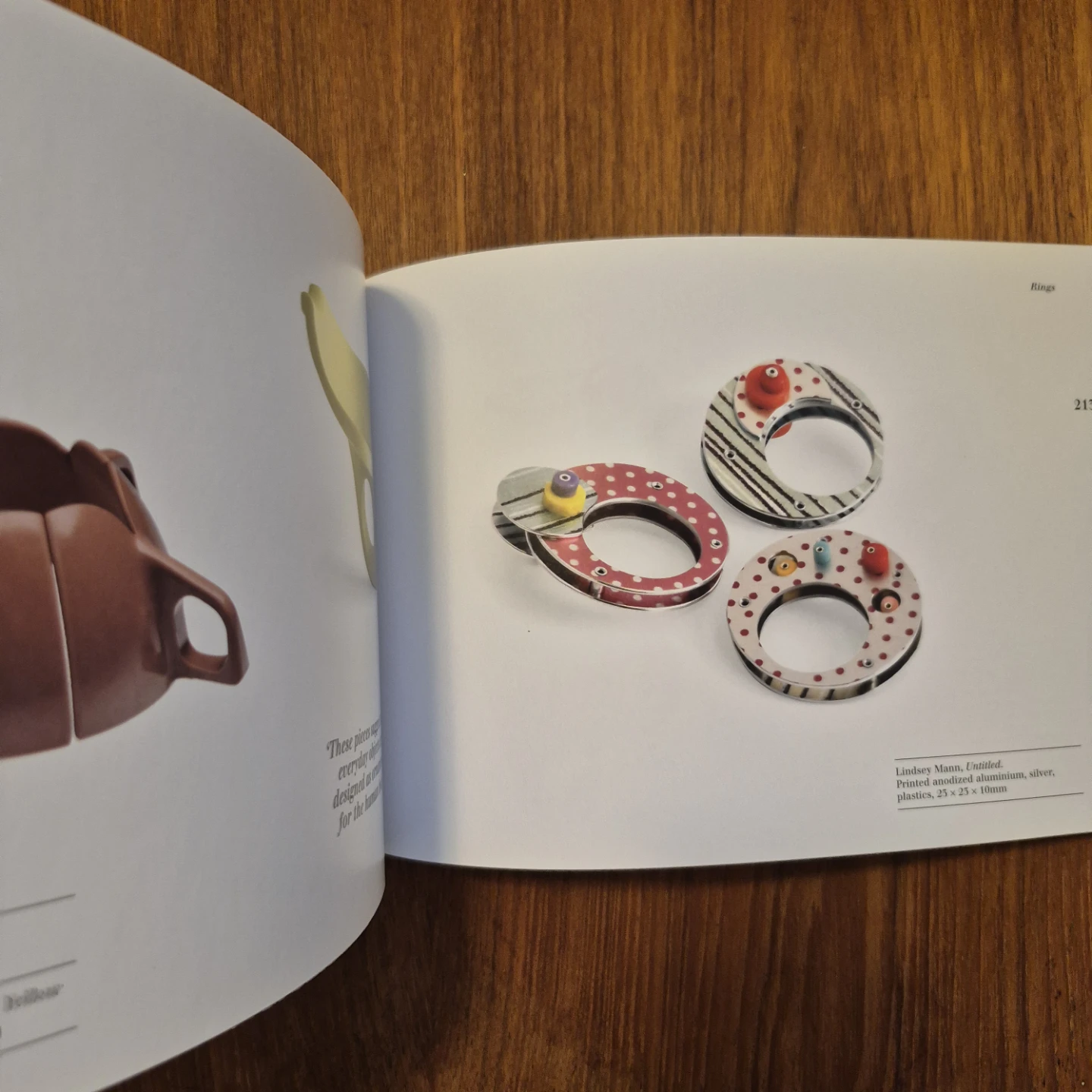 "Adorn: New Jewelry" by Amanda Mansell - photo 3