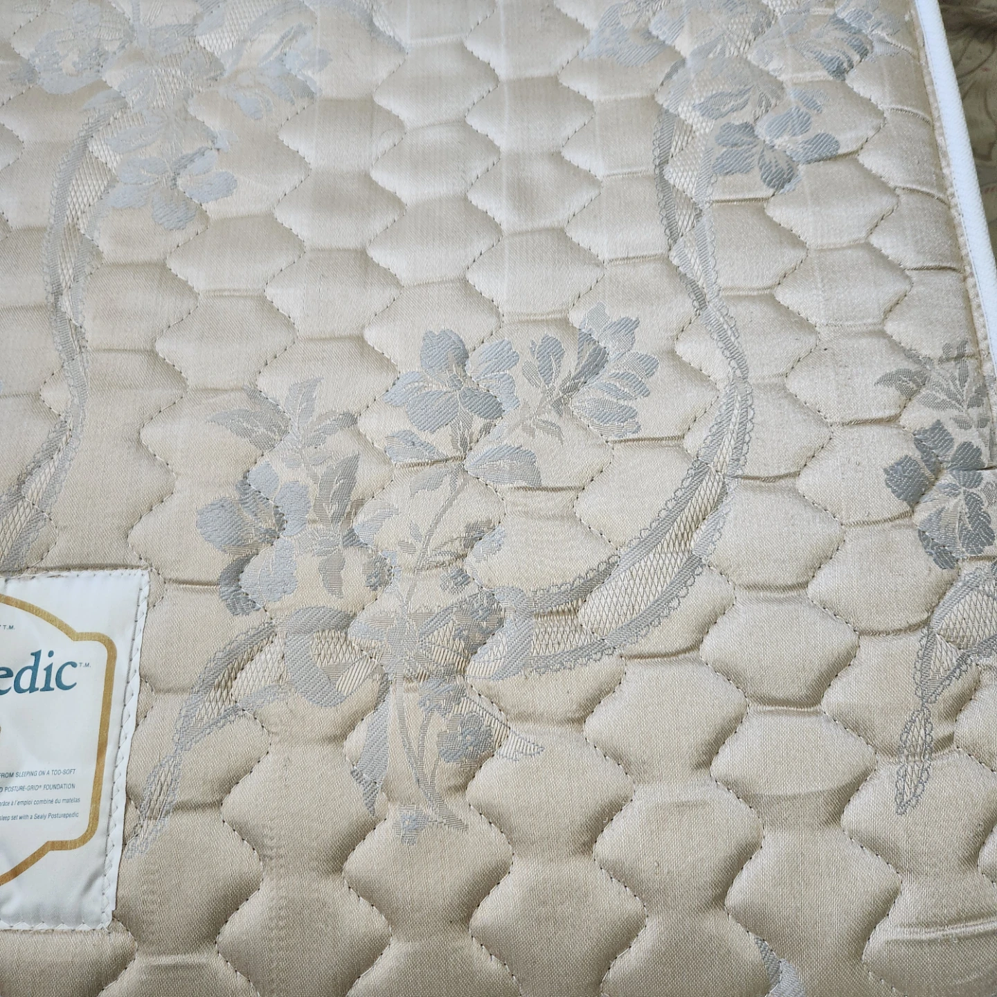 Sealy Posturepedic Monaco Mattress 38x74 inches - photo 4