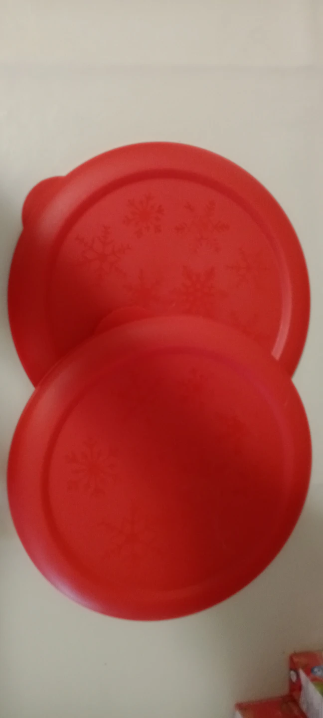Red Round Lids with Snowflake Design (Set of 2)