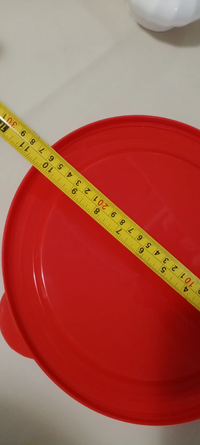 Red Round Lids with Snowflake Design (Set of 2) - photo 2