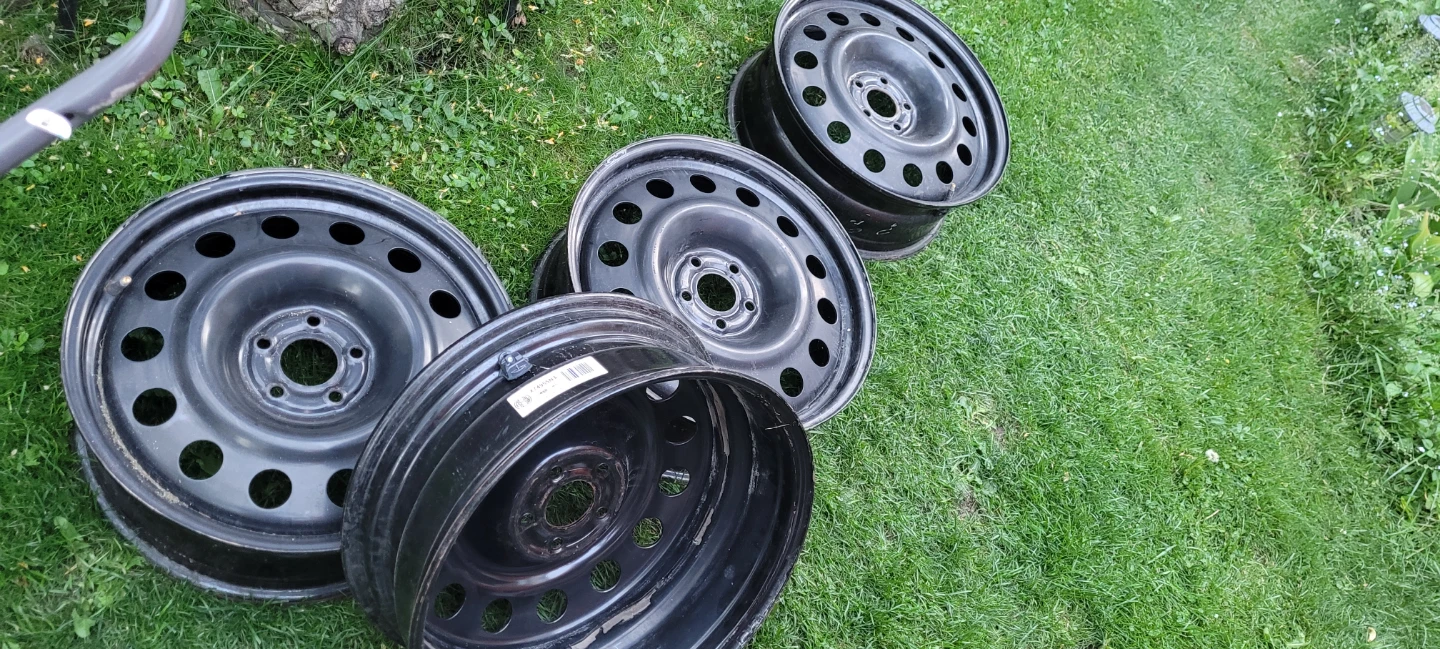19" steel rims  is 5X 114.3