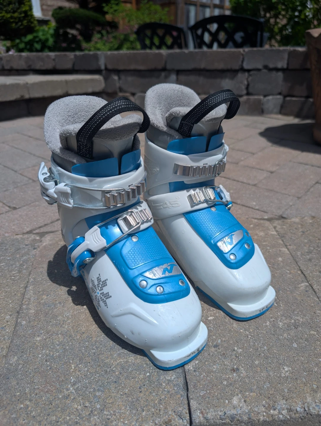 Nordica Ski Boots - Size 18-19.5 - photo 2