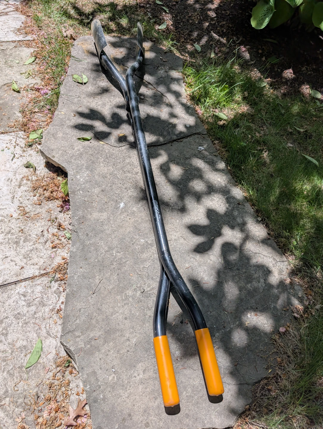 Fiskars post hole digger - photo 3