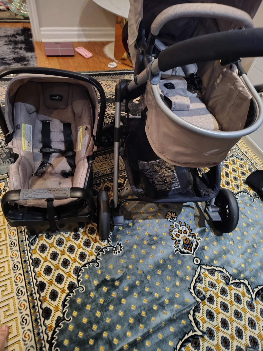 Evenflo Stroller and Car Seat Combo - photo 2