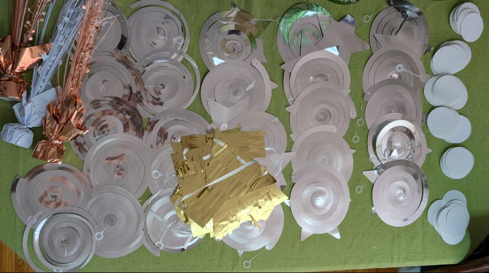 Party Decorations - photo 3