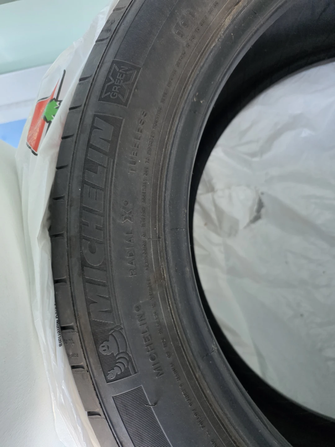 Michelin Energy Saver Radial Tire - photo 3