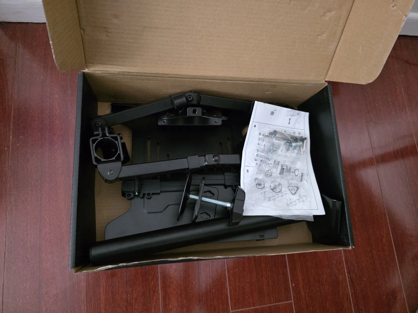Brateck Articulating Monitor Arm and Laptop Mount - photo 4