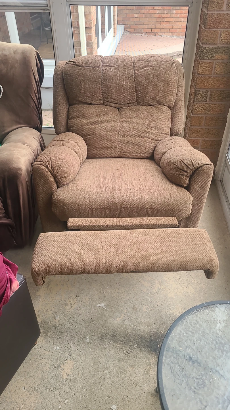 SINGLE ROCKING SOFA RECLINER × 4 - photo 2