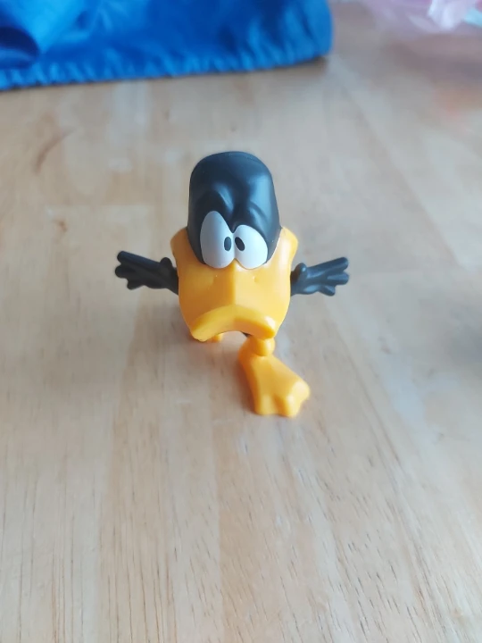 McDonald's Daffy Duck & Marvin Martian figures - photo 3