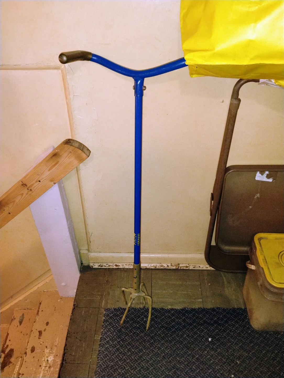 Garden Claw Cultivator