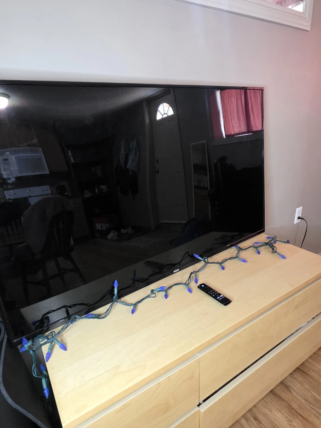 RCA 58" Ultra HD LED TV RTU5820-B - photo 3