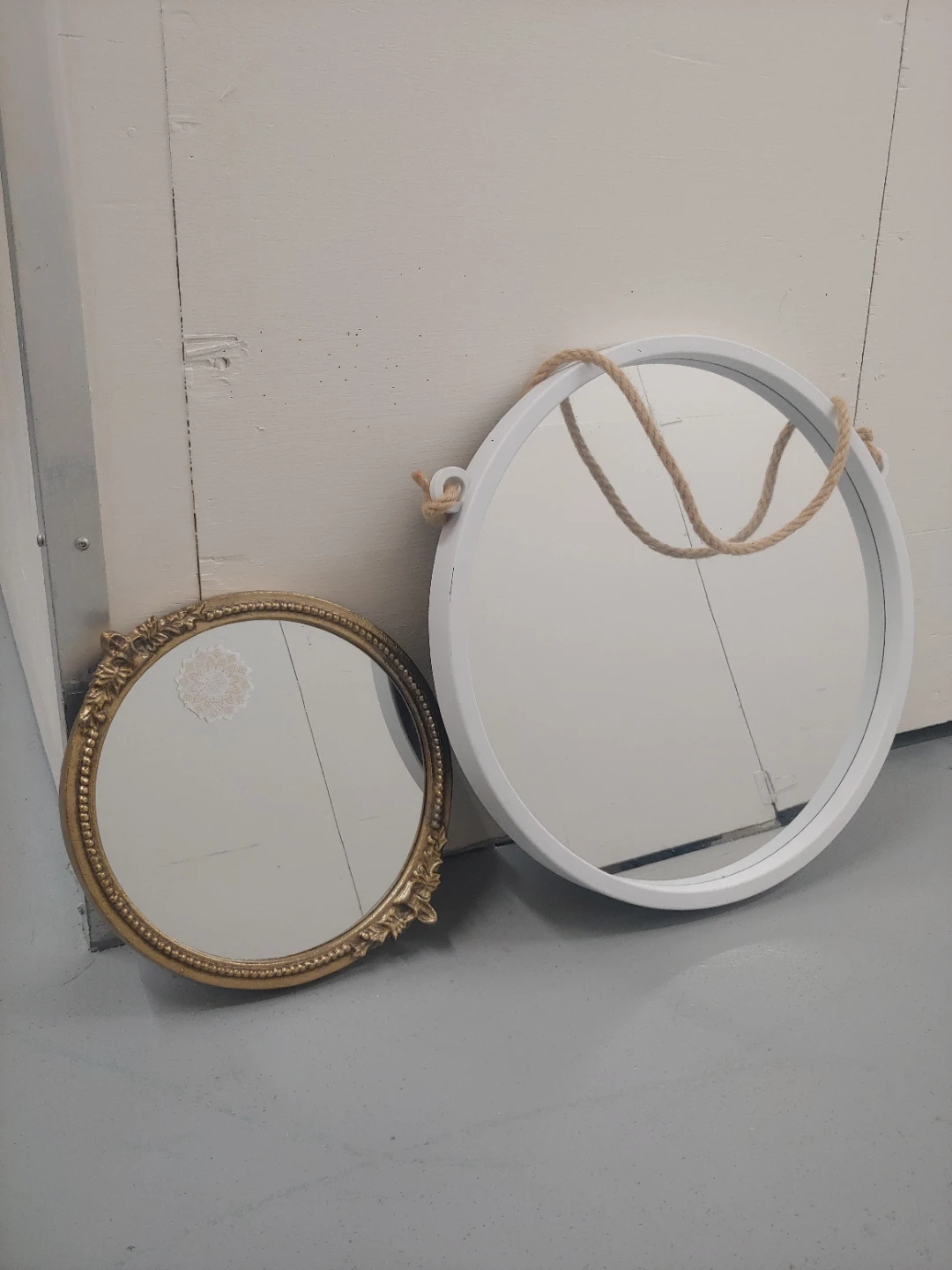 Decorative Wall Mirrors (Set of 2)