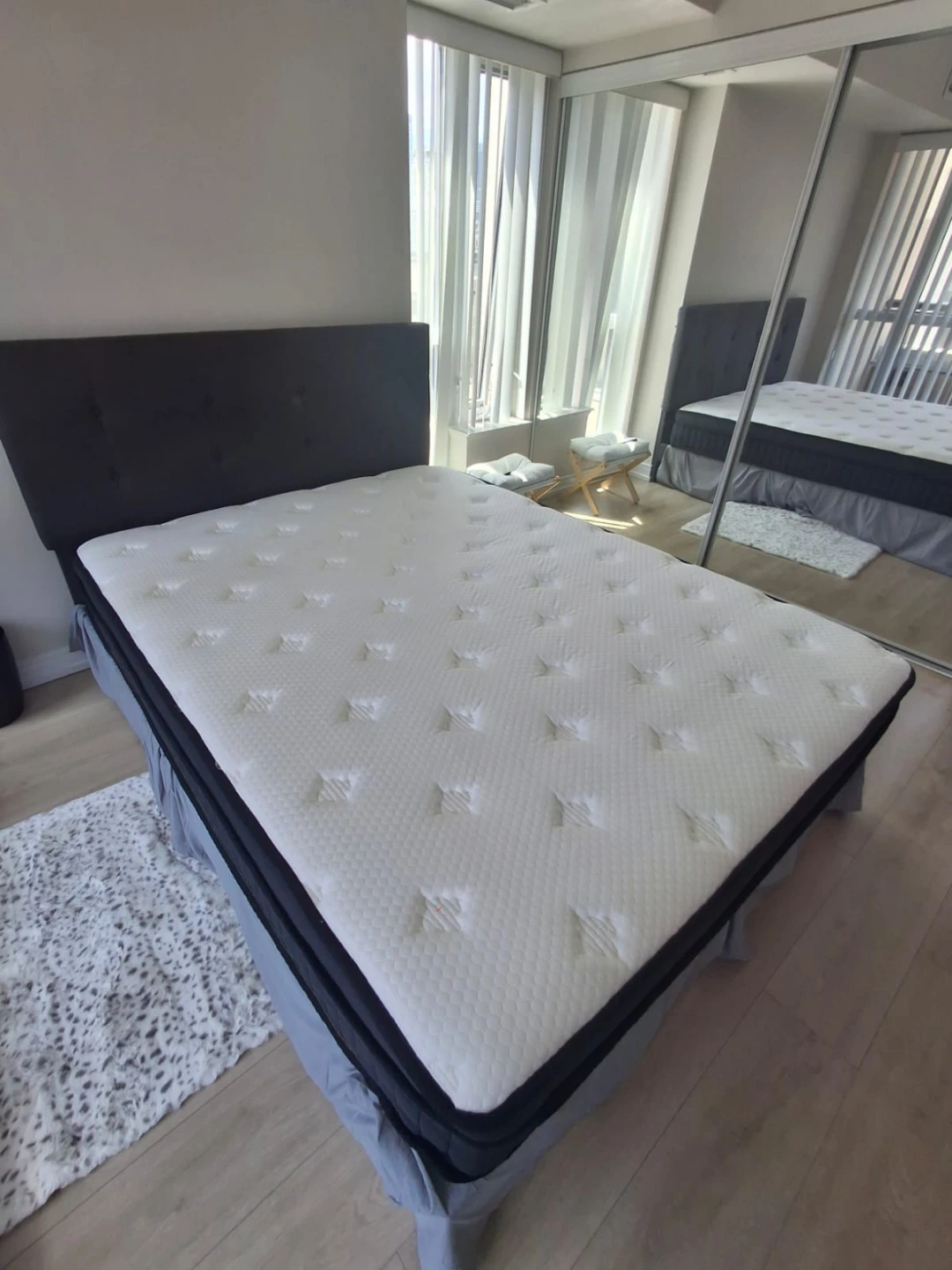 Queen bed for sale - photo 4