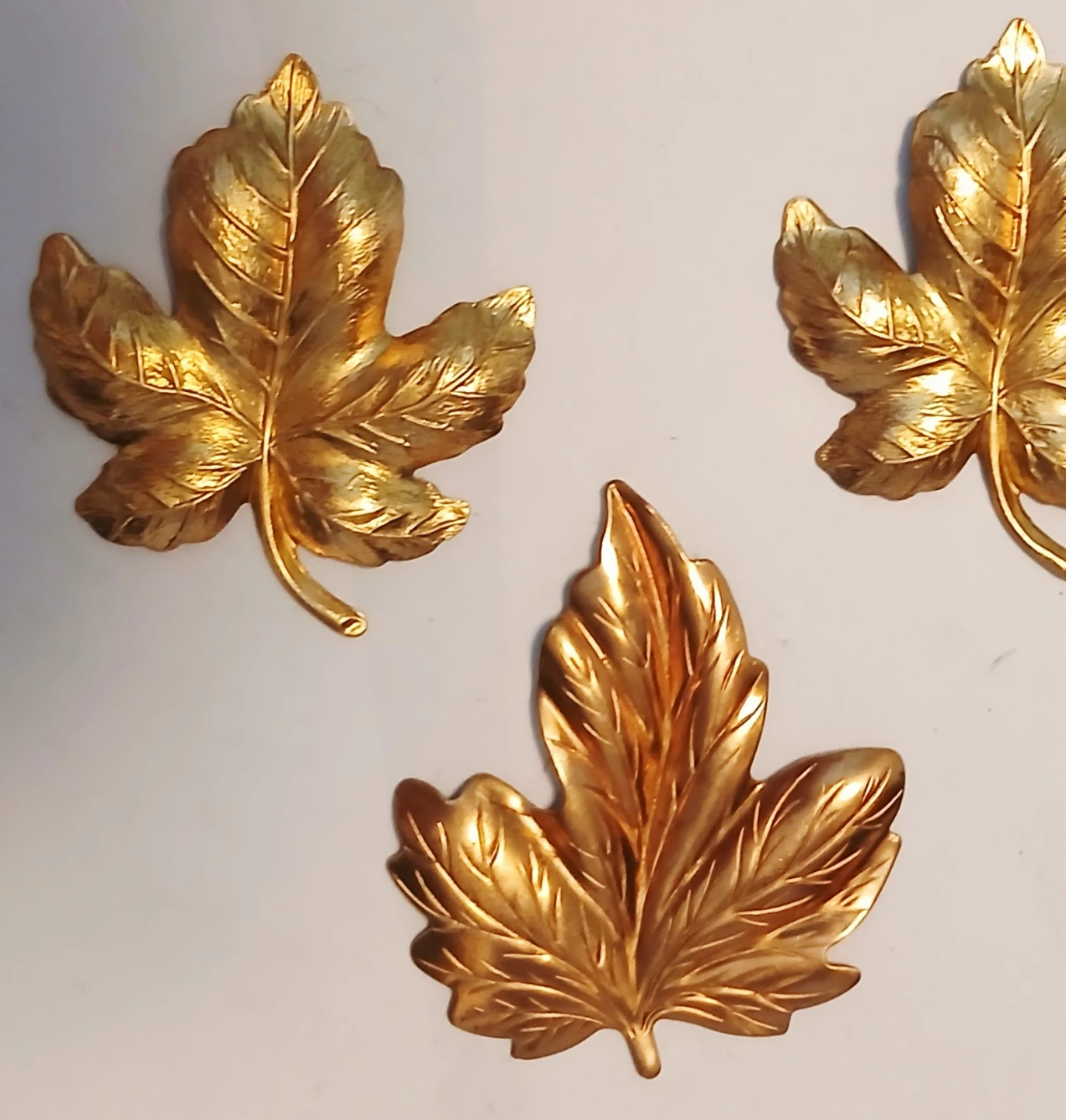 Set of 4 Gold Maple Leaf Embellishments - photo 2
