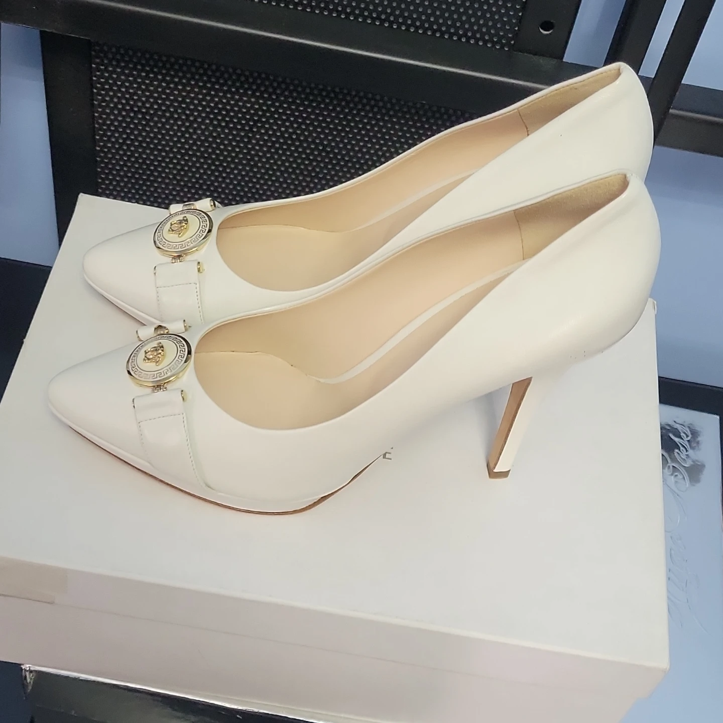 Versace White Leather Medusa Embellished Heels - Size 41 - photo 4