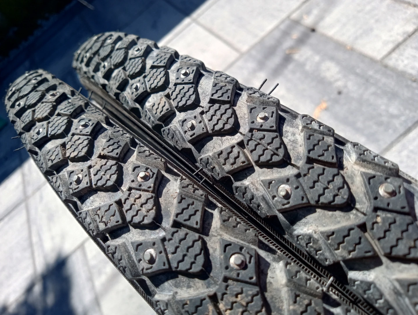 700x30c Schwalbe Winter Active Bicycle Tires