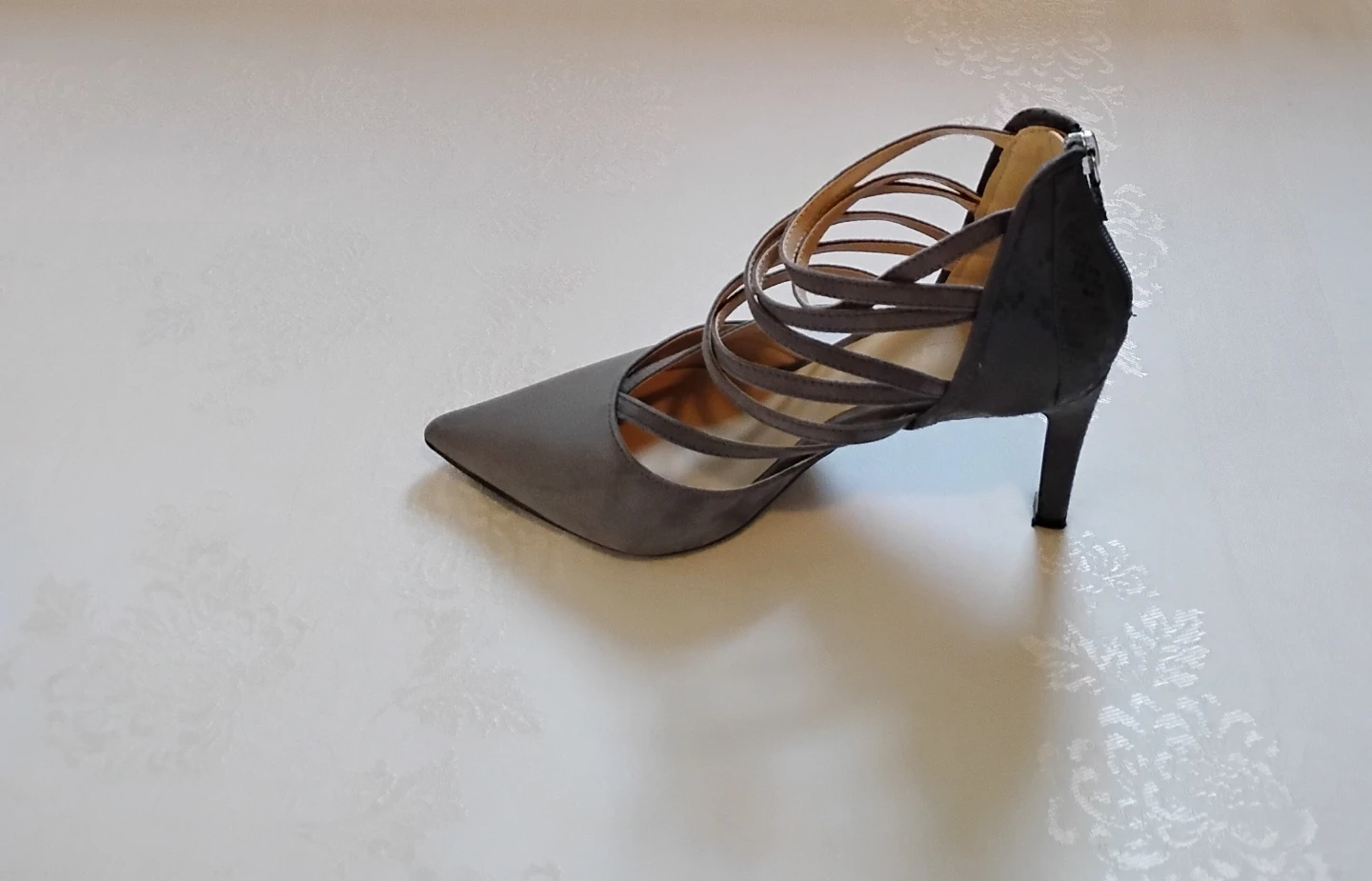 ⚽ Ladies Grey Suede Heels - photo 4