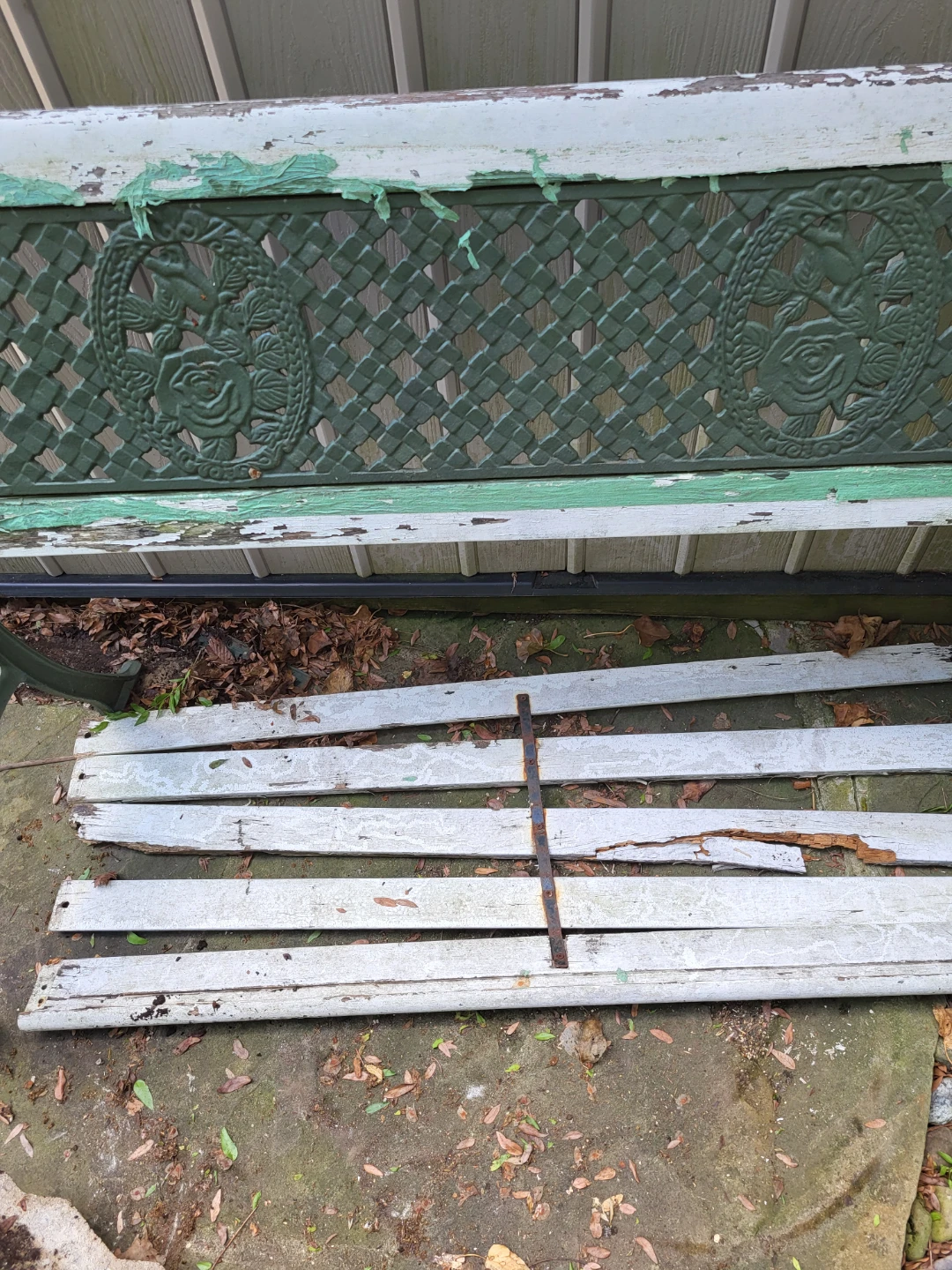 Green Cast Iron Garden Bench - photo 3