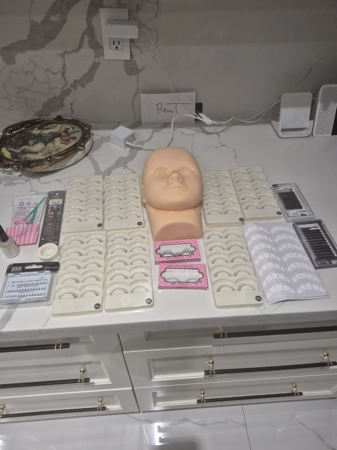 False Eyelashes & Mannequin Head Set