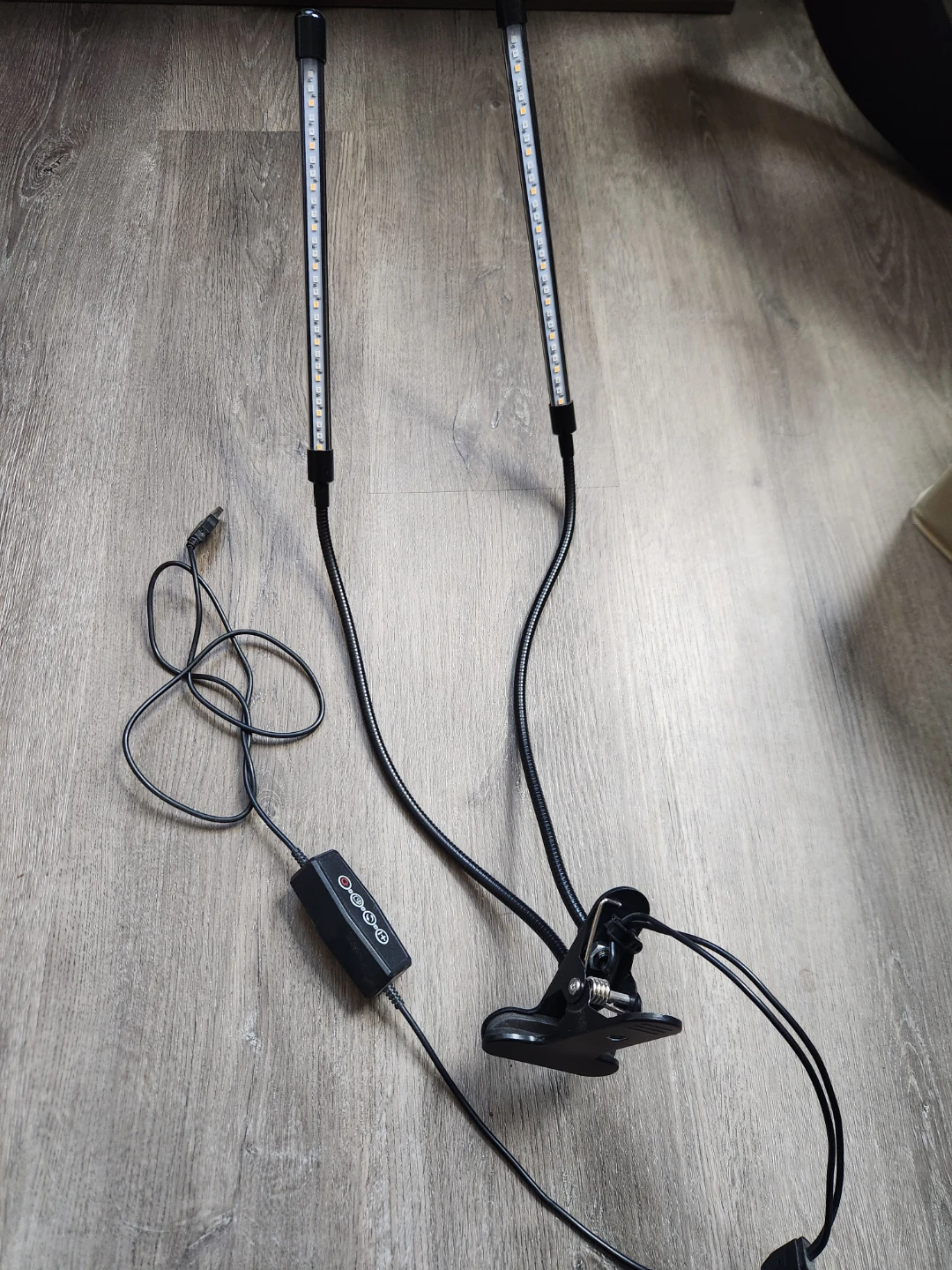 LED Grow Light with Clip and Timer ⚽