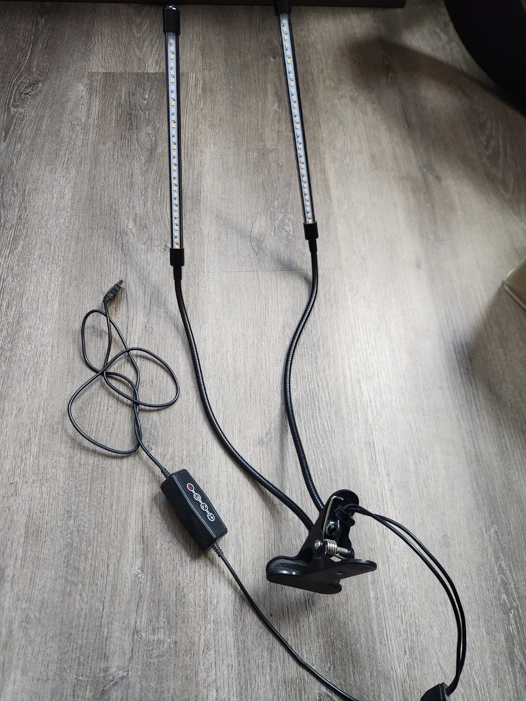 LED Grow Light with Clip and Timer ⚽