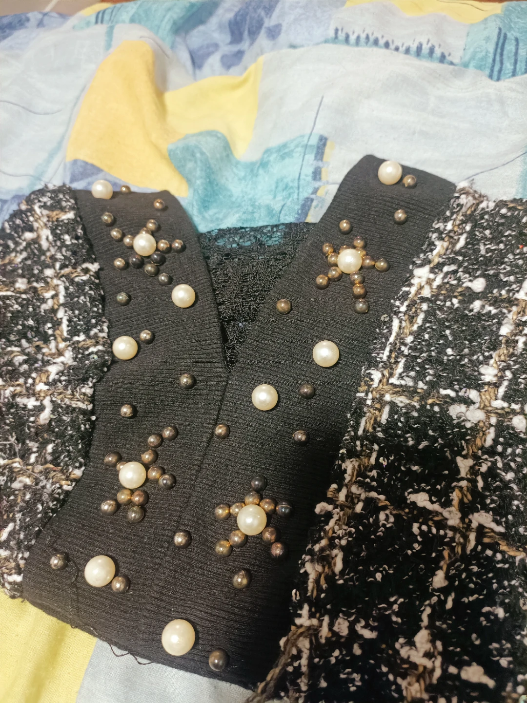 Black and White Tweed Sweater with Pearls and Lace - photo 2