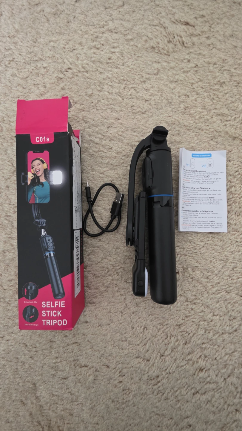Selfie Stick Tripod with Light - photo 2