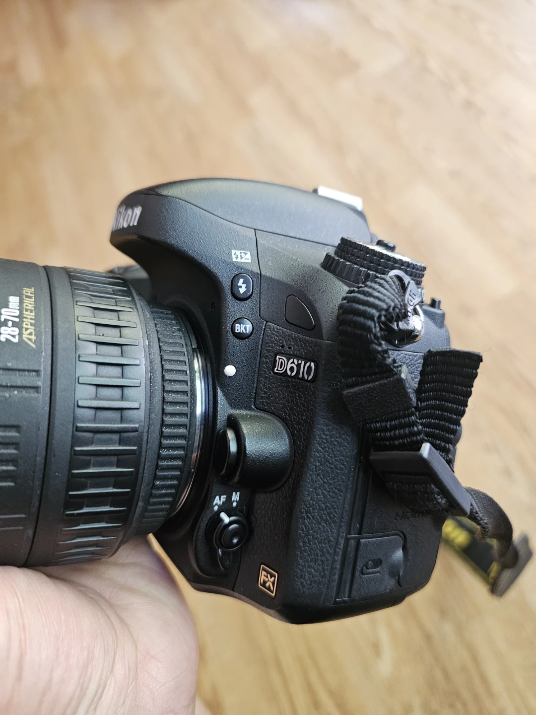 Nikon D610 DSLR Camera with all my lenses - photo 5