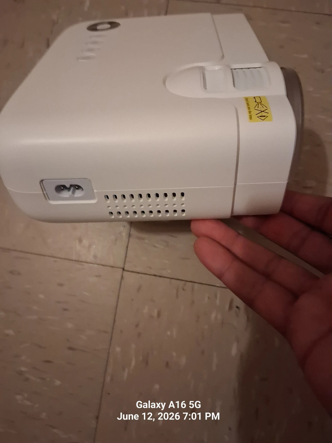 Vankyo Leisure 430 projector - photo 5