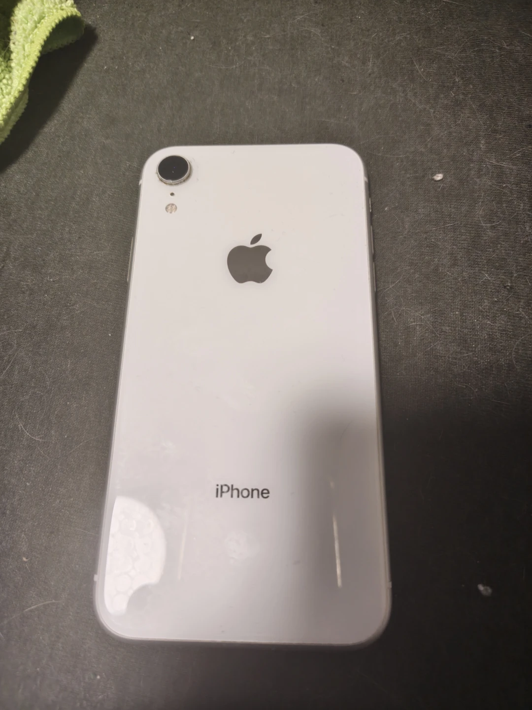 Apple iPhone XR
