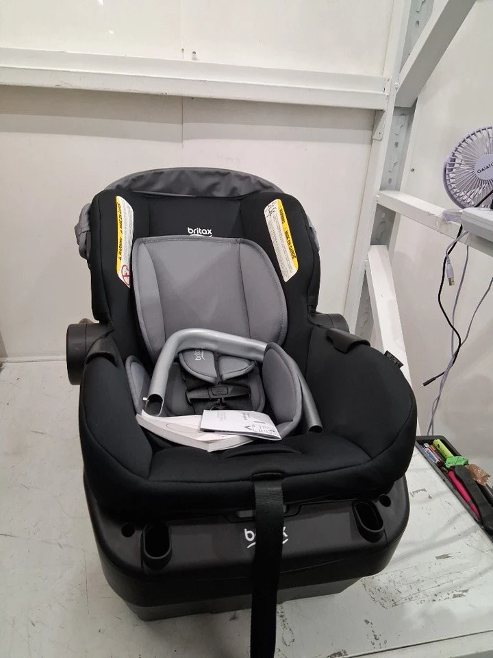 Britax Willow S Infant Car Seat