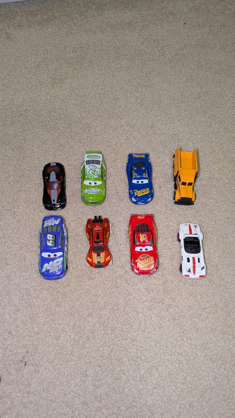 Lot of 8 Toy Cars