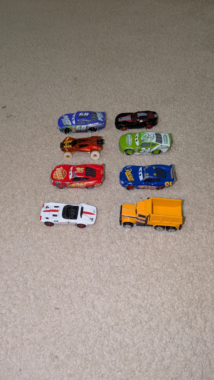 Lot of 8 Toy Cars - photo 2
