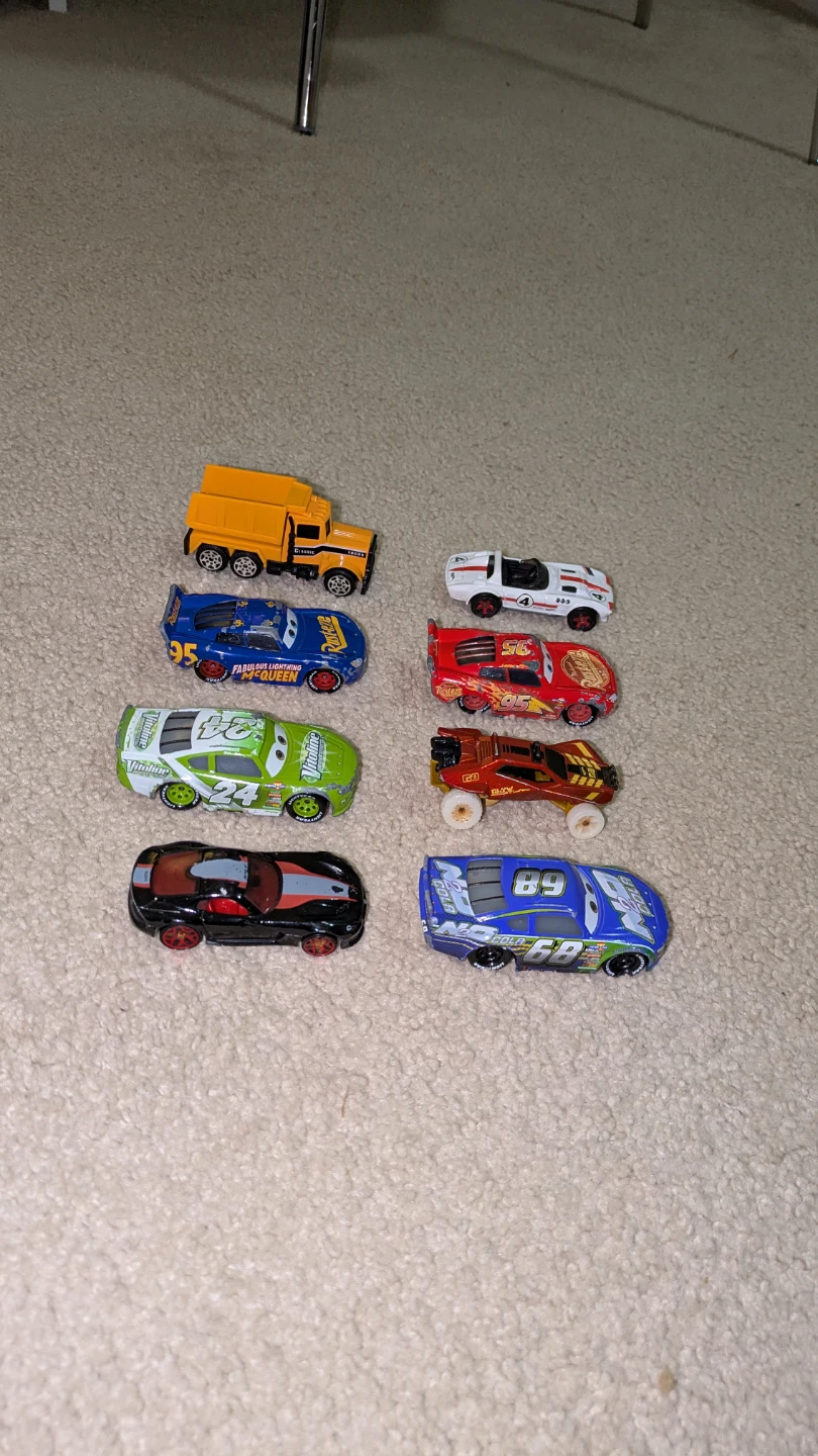 Lot of 8 Toy Cars - photo 3