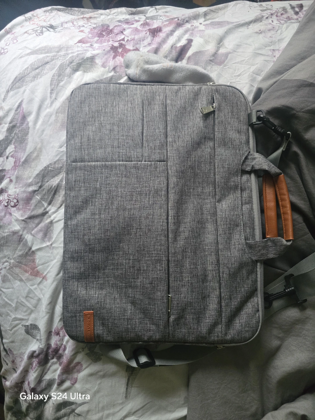 Kingston laptop bag