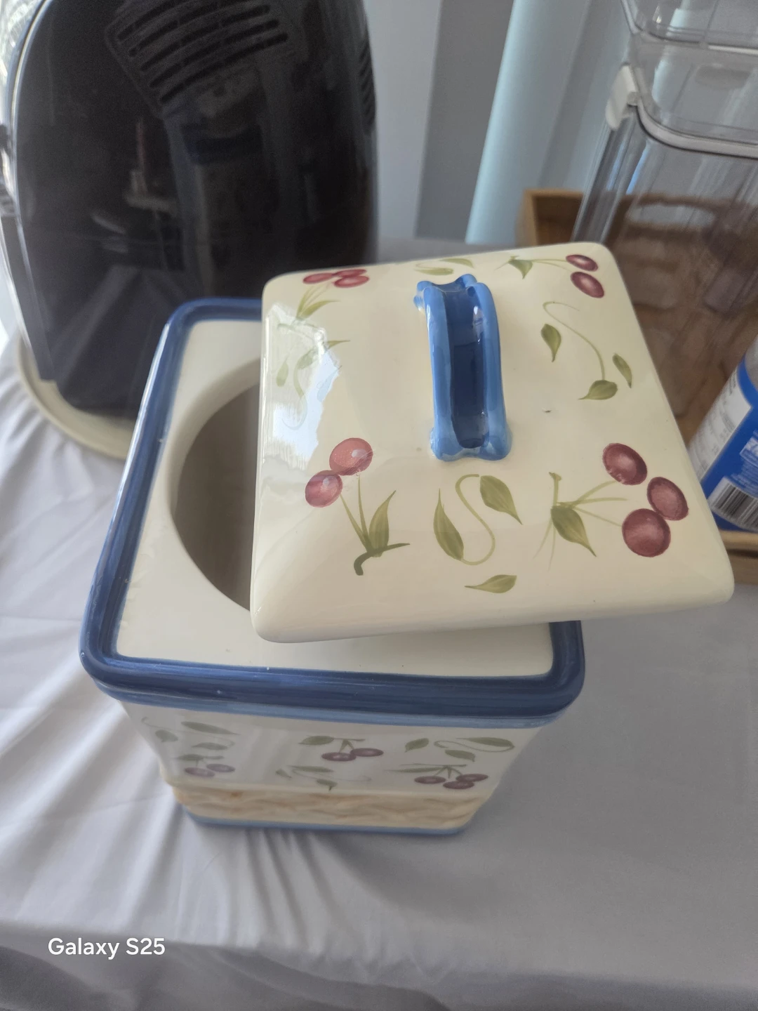Ceramic Cherry Cookie Jar - photo 4