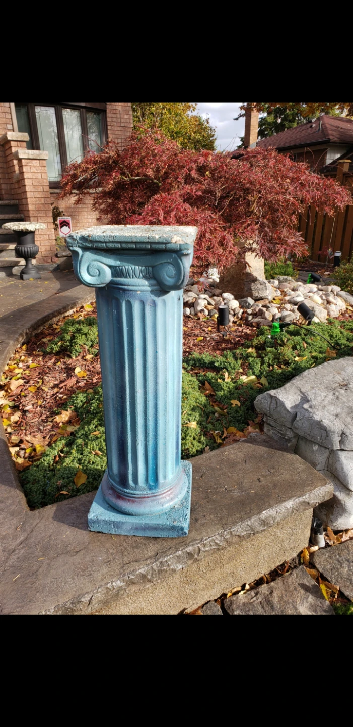 Garden Pedestal Stand