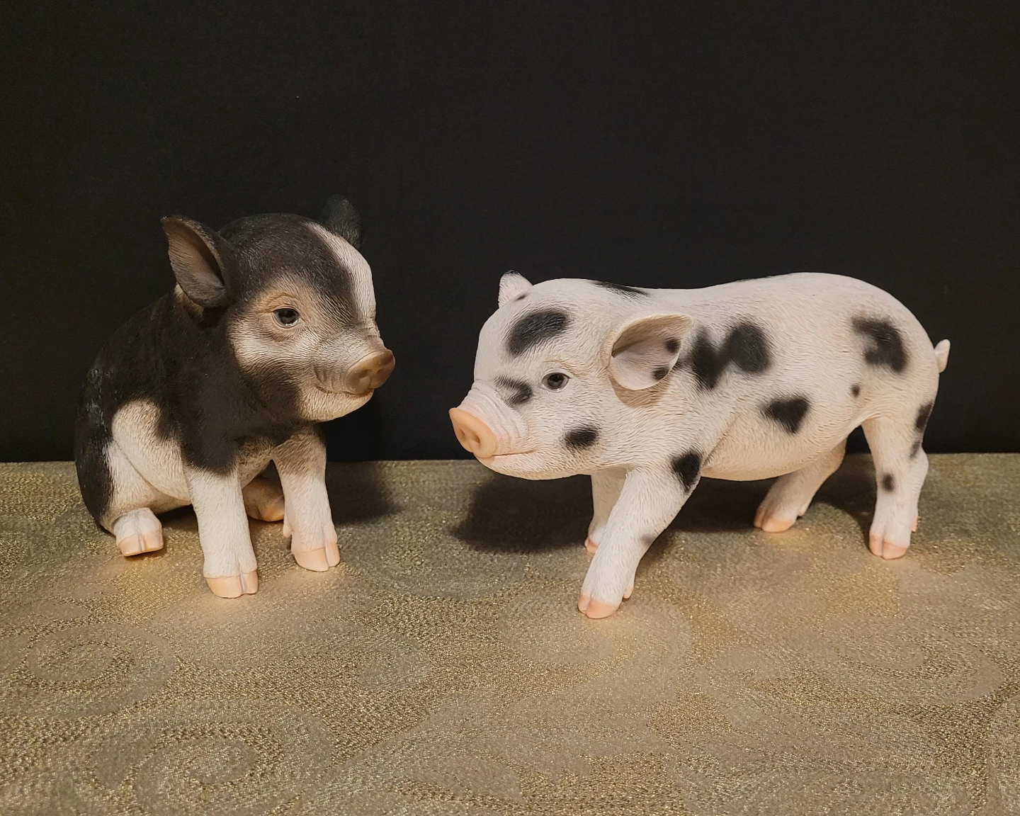 Pig Farm Animal Figurines